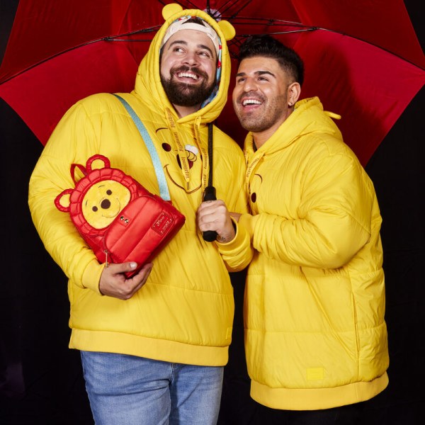 MINI ZAINO Winnie the Pooh in piumino da giorno piovoso - DISNEY LOUNGEFLY