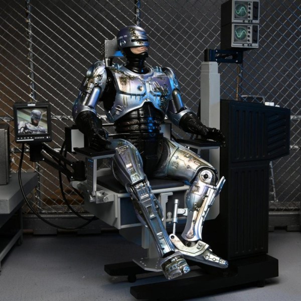ROBOCOP DANNEGGIATA – ACTION FIGURES – BATTAGLIA ULTIMATA
