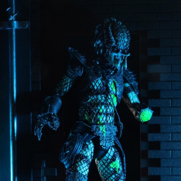PREDATOR – ACTION FIGURE – BATTAGLIA ULTIMATE DANNEGGIATA