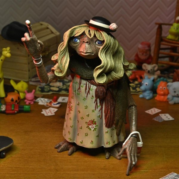 E.T. 40° ANNIVERSARIO - ACTION FIGURE - ULTIMATE E.T. VESTITO