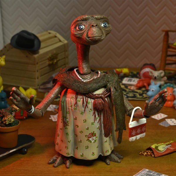 E.T. 40° ANNIVERSARIO - ACTION FIGURE - ULTIMATE E.T. VESTITO