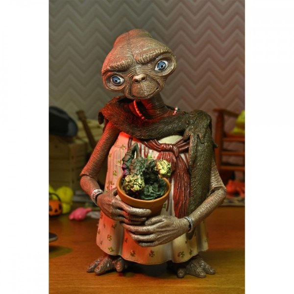 E.T. 40° ANNIVERSARIO - ACTION FIGURE - ULTIMATE E.T. VESTITO