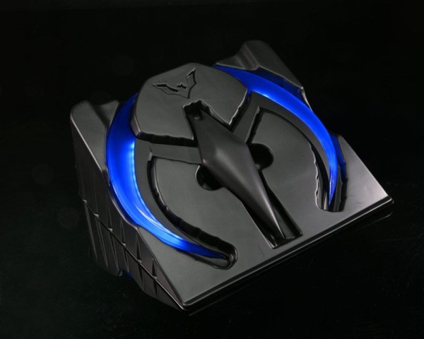 Replica di Batman Beyond 1/1 Batarang 20 cm