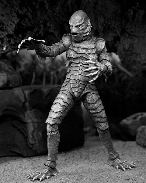 Universal Monsters Figure Ultimate Creature from the Black Lagoon (B&W) 18 cm