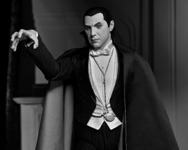 Figurina Universal Monsters Ultimate Dracula (Abbazia di Carfax) 18 cm