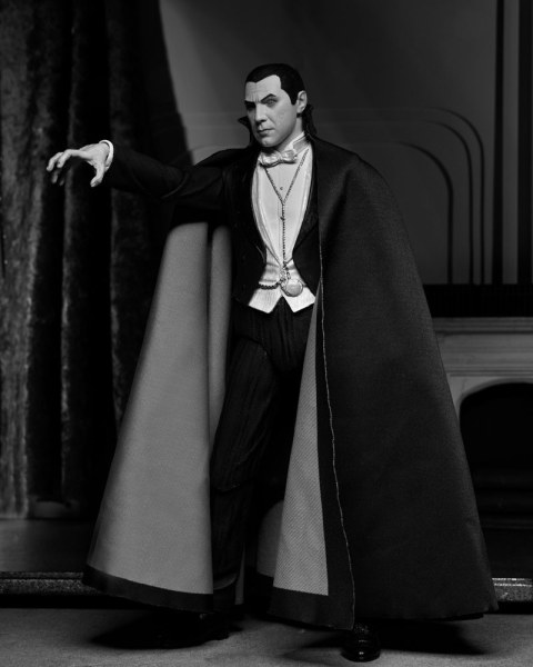 Figurina Universal Monsters Ultimate Dracula (Abbazia di Carfax) 18 cm