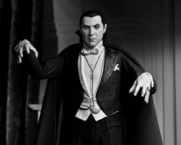 Figurina Universal Monsters Ultimate Dracula (Abbazia di Carfax) 18 cm