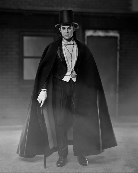 Figurina Universal Monsters Ultimate Dracula (Abbazia di Carfax) 18 cm