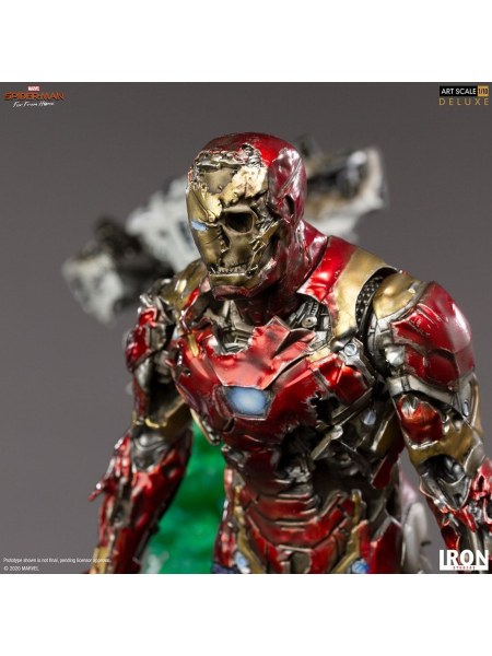 Iron Man Illusion Deluxe Spider-Man: Far From Home Art Scale - Marvel