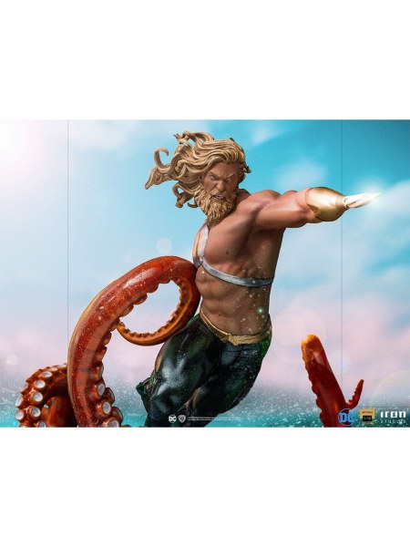 AQUAMAN 90 Art Scale - DC COMICS