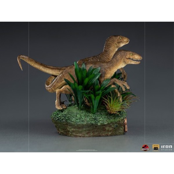 DUE VELOCIRAPTORS ART SCALE DELUXE - JURASSIC PARK