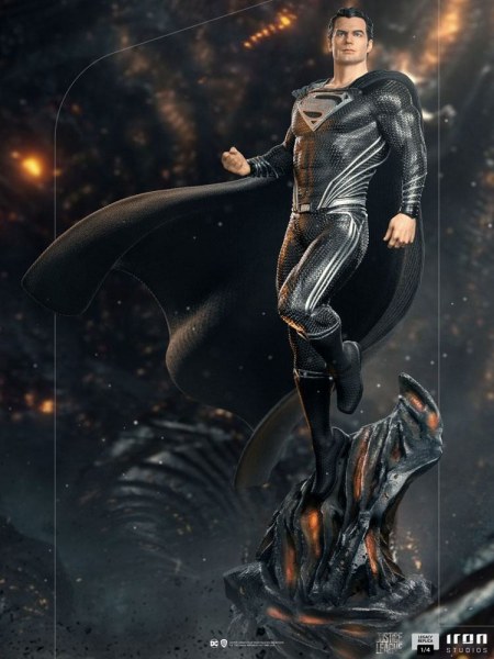 Superman Abito nero Justice League Art Scale - Dc Comics