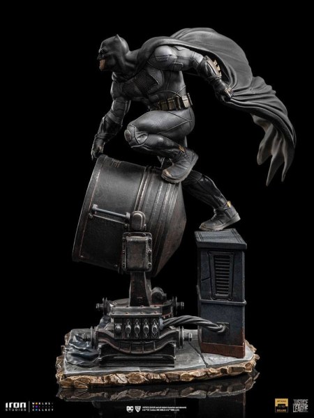 Batman su Batsignal Art Scale Deluxe - Justice League