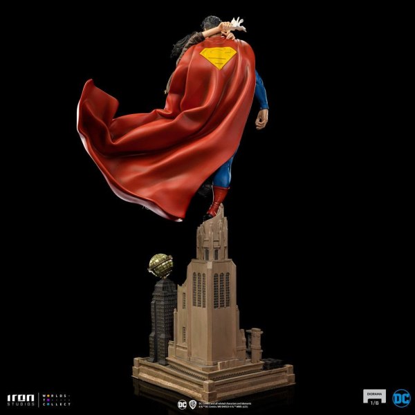 Diorama Superman e Lois - DC Comics