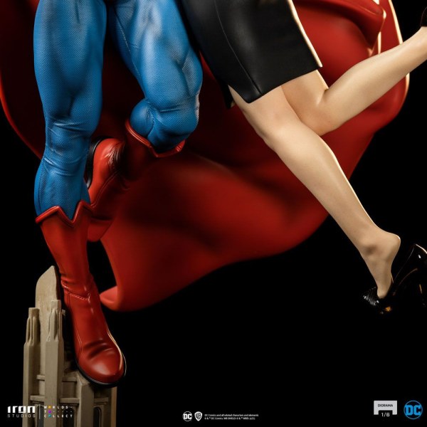 Diorama Superman e Lois - DC Comics