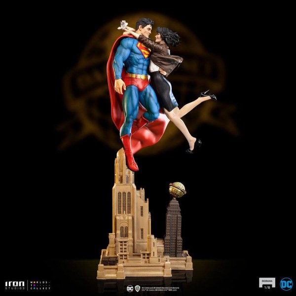 Diorama Superman e Lois - DC Comics