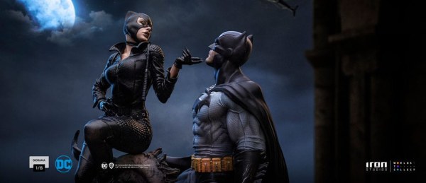 BATMAN & CATWOMAN ART SCALE - DC COMICS
