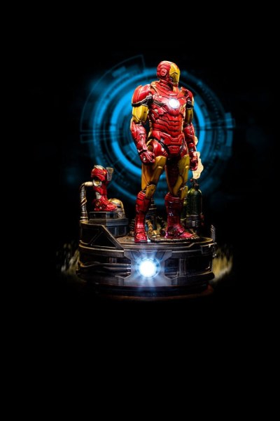 IRON MAN UNLEASHED ART SCALE DELUXE - MARVEL