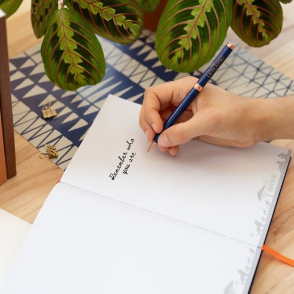 NOTEBOOK A5 PREMIUM CON PENNA - DISNEY IL RE LEONE