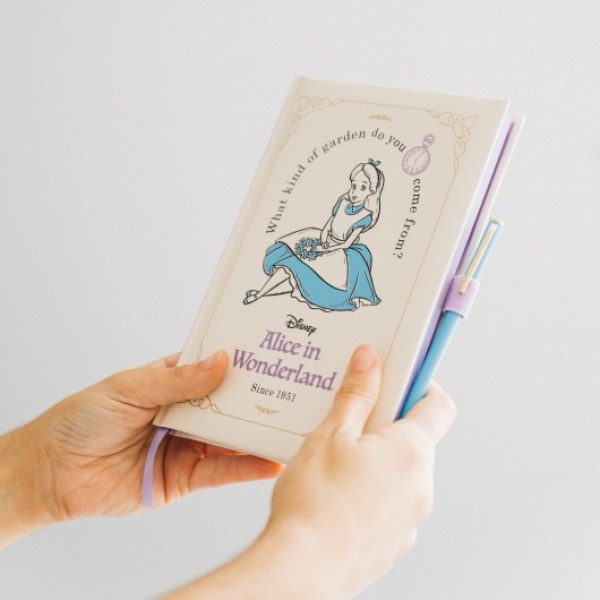NOTEBOOK A5 PREMIUM CON PENNA - DISNEY ALICE NEL PAESE DELLE MERAVIGLIE