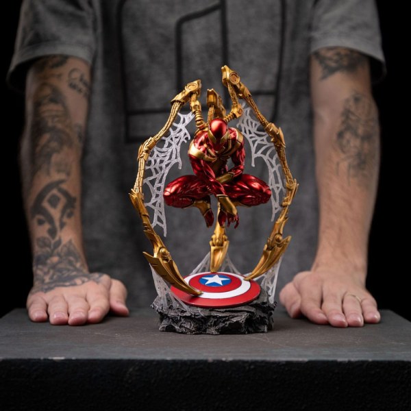 Statuetta Marvel Deluxe Art Scale 1/10 Spider-man Iron Armor Comics (Esclusiva CCXP 2024) 24 cm
