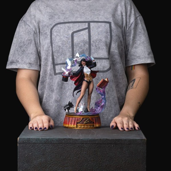Statuetta DC Comics 1/10 Art Scale Zatanna 27 cm