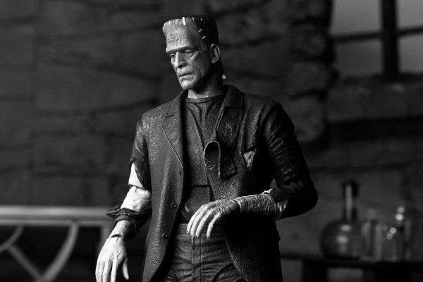 Figurina Universal Monsters Ultimate Frankenstein's Monster (Bride of Frankenstein) (B&N) 18 cm