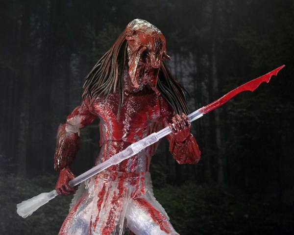 Prey Ultimate Feral Bear Blood Predator figurina 18 cm