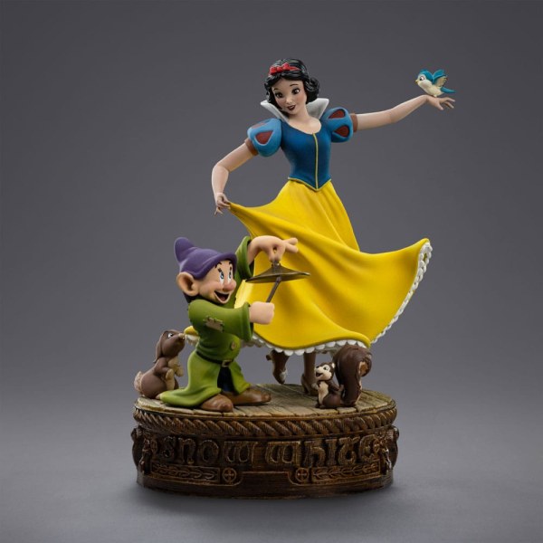 Biancaneve e i sette nani Statuetta 1/10 Art Scale Biancaneve e Dotto 21 cm