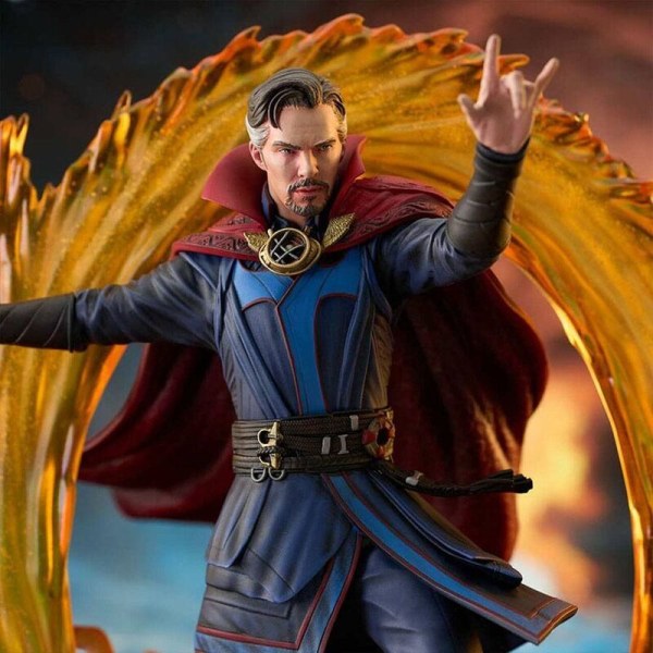 Marvel Comic Gallery Figura Dottor Strano da 25 cm