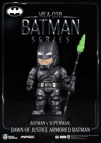 Batman v Superman: Dawn of Justice Mini Egg Attack figurina di Batman corazzato da 8 cm