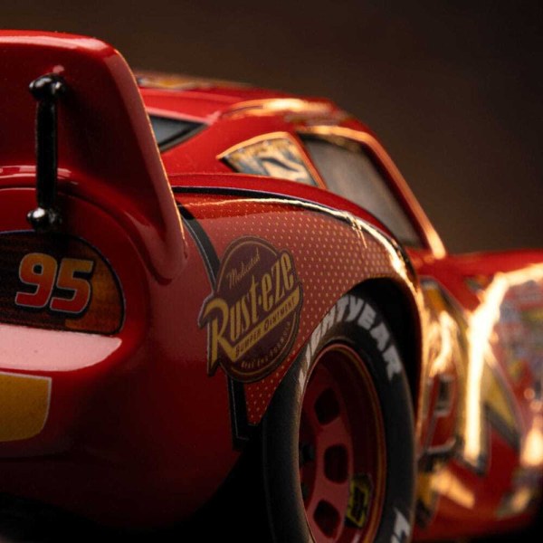 Statuetta Cars 1/10 Art Scale Saetta McQueen 11 cm