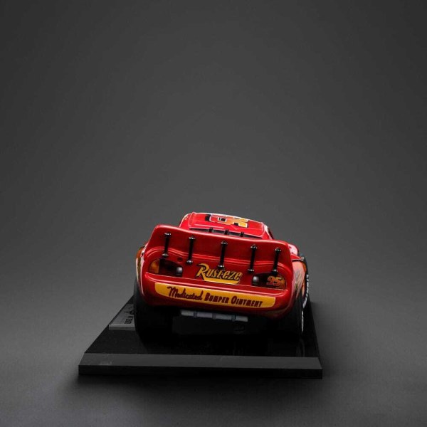 Statuetta Cars 1/10 Art Scale Saetta McQueen 11 cm