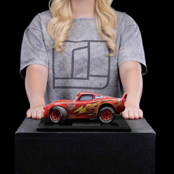 Statuetta Cars 1/10 Art Scale Saetta McQueen 11 cm