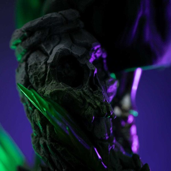 Statuetta Diorama The Infinity Gauntlet Marvel Legends 1/10 Art Scale Infinity Doctor Doom Deluxe Edition 42 cm