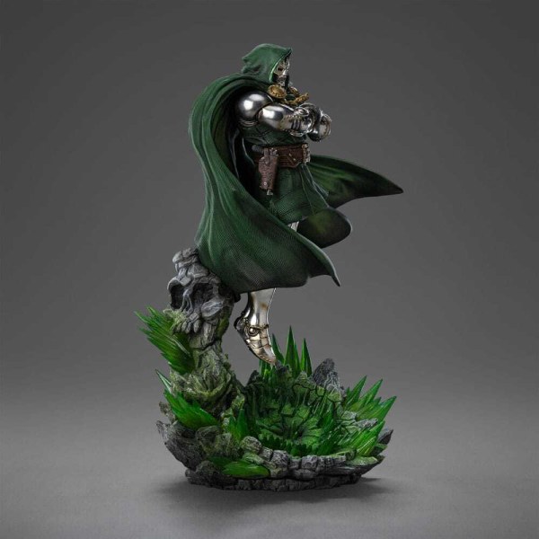Statuetta Diorama The Infinity Gauntlet Marvel Legends 1/10 Art Scale Infinity Doctor Doom 30 cm