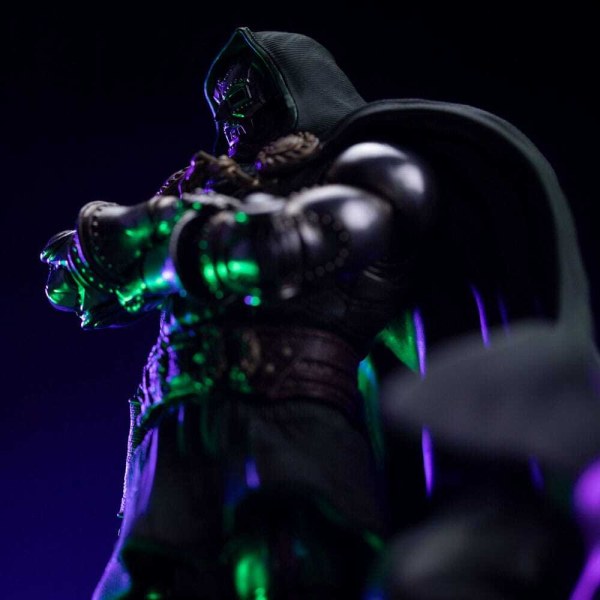 Statuetta Diorama The Infinity Gauntlet Marvel Legends 1/10 Art Scale Infinity Doctor Doom 30 cm