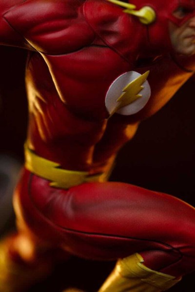 Statuetta DC Comics 1/10 Art Scale Flash 25 cm
