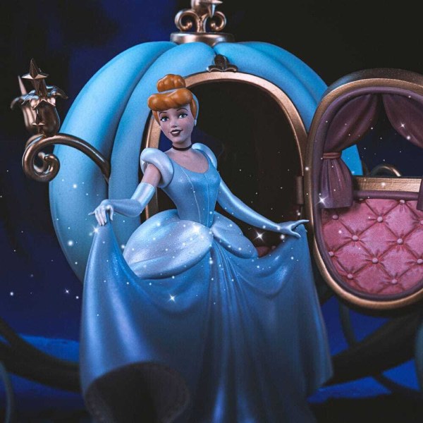 Statuetta Disney Classics 1/10 Deluxe Art Scale Cenerentola 30 cm