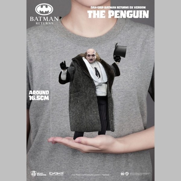 Batman Returns The Penguin DX Figure 17 cm