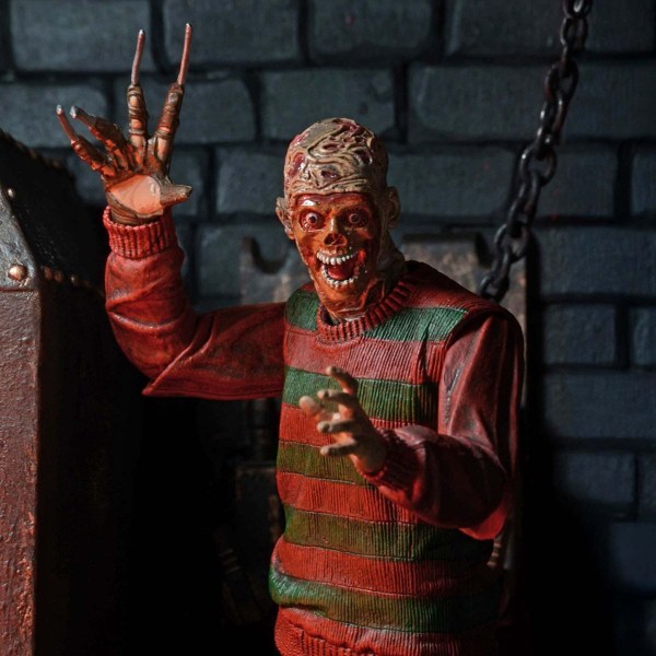 NIGHTMARE ON ELM ST 30° ANNIVERSARIO - ACTION FIGURE DA 7" - ULTIMATE FREDDY