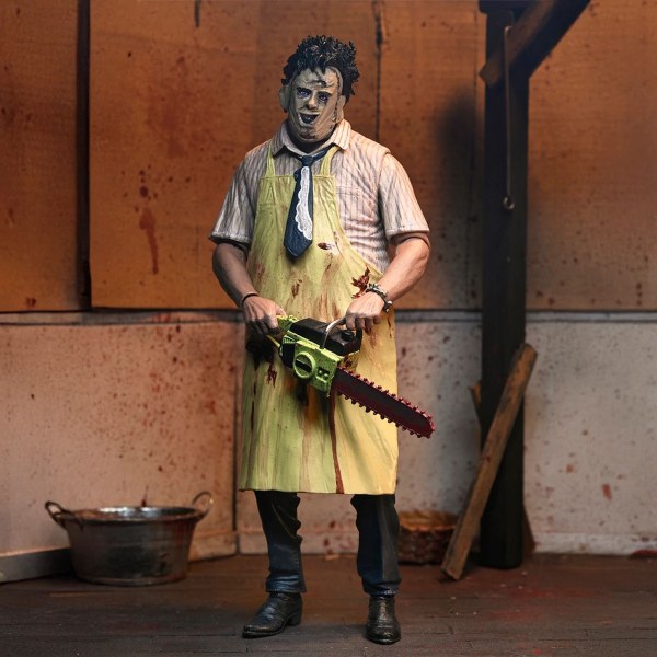 NON APRITE QUELLA PORTA - ACTION FIGURE DA 7" IN SCALA - 50° ANNIVERSARIO ULTIMATE LEATHERFACE