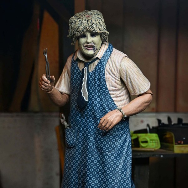 NON APRITE QUELLA PORTA - ACTION FIGURE DA 7" IN SCALA - 50° ANNIVERSARIO ULTIMATE LEATHERFACE
