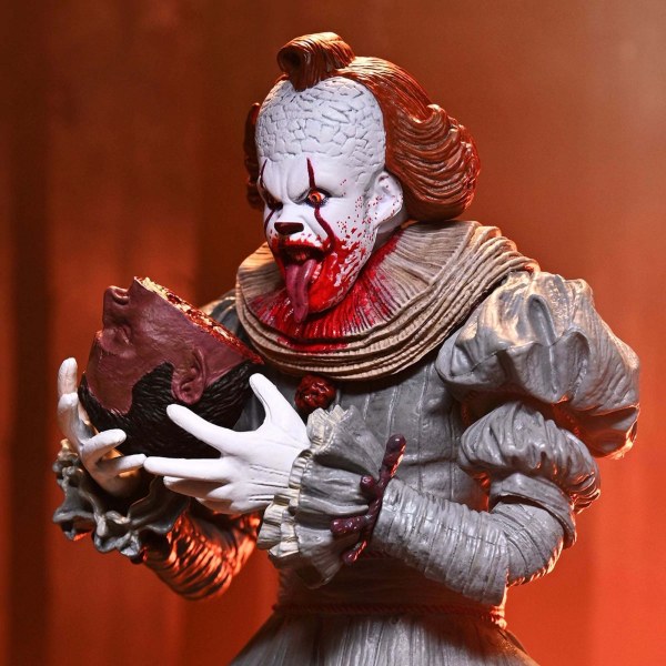 BENVENUTI A DERRY - ACTION FIGURE IN SCALA 7" - PENNYWISE DEFINITIVO