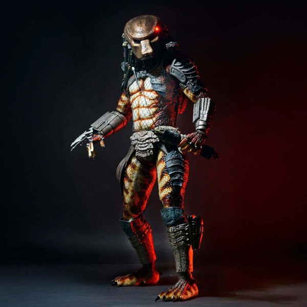 PREDATOR - FIGURA IN SCALA ¼ - CITY HUNTER PREDATOR CON LUCI LED