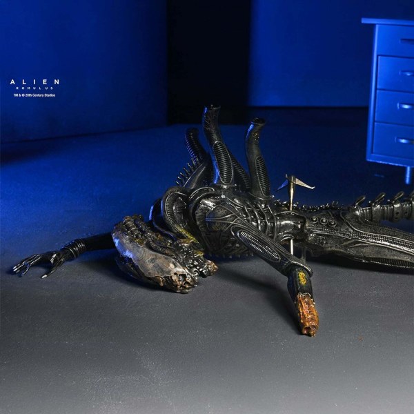 ALIEN: ROMULUS - ACTION FIGURE IN SCALA 7" - DELUXE SUSPENDED LAB XENOMORPH XX121