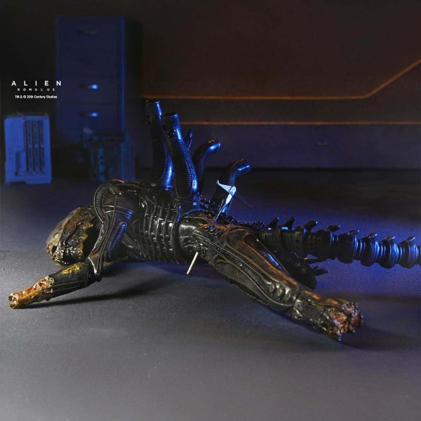 ALIEN: ROMULUS - ACTION FIGURE IN SCALA 7" - DELUXE SUSPENDED LAB XENOMORPH XX121