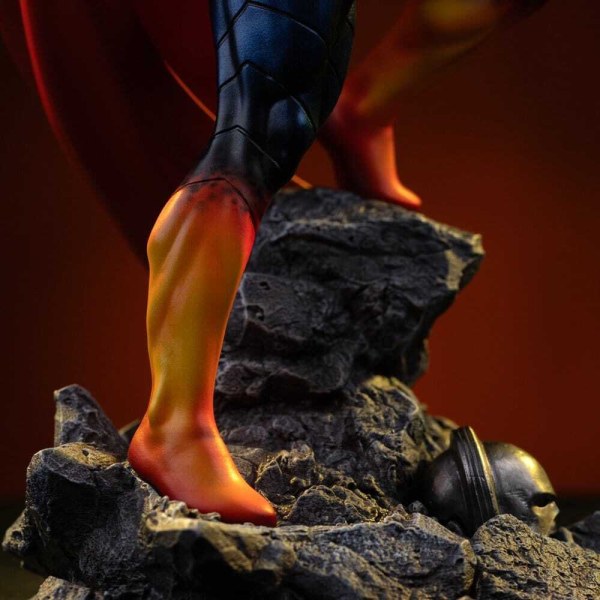 Art Scale Superman Absolute 25 cm - Iron Studios DC Comics