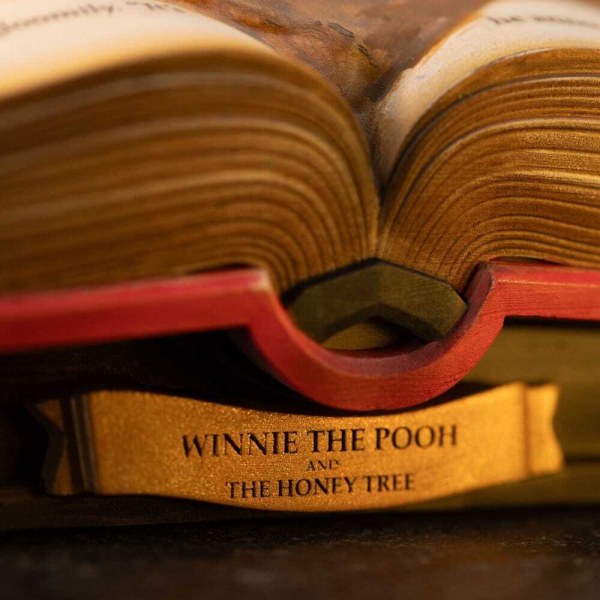 Art Scale Deluxe Winnie the Pooh e i suoi amici (100° anniversario) 31 cm - Iron Studios Disney Classics