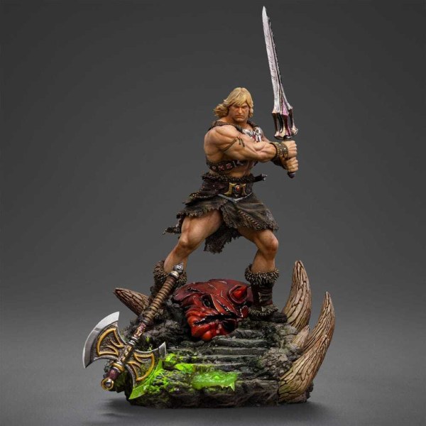 Statuetta Maestri dell’Universo 1/10 Art Scale Deluxe He-Man Scatenato 34 cm